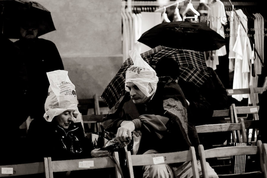 El fotógrafo Txema Rodríguez ofrece una visión íntima de la Semana Santa de Málaga