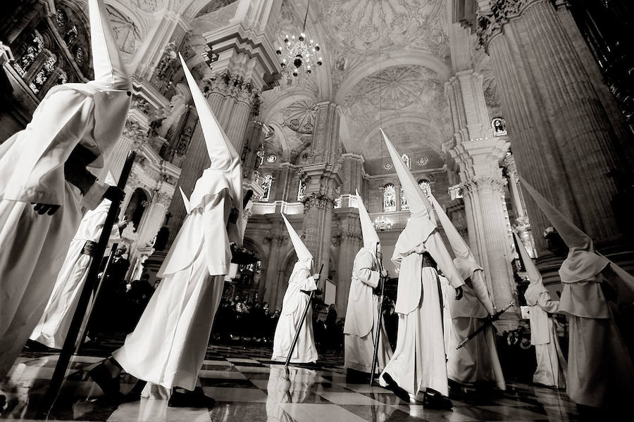 El fotógrafo Txema Rodríguez ofrece una visión íntima de la Semana Santa de Málaga