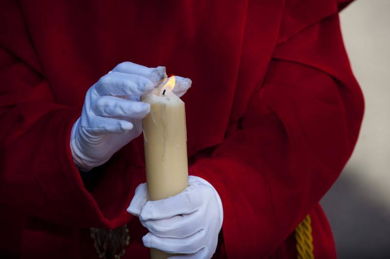 Así ha sido el desfile procesional de la Cofradía de la Sagrada Cena durante la Semana Santa 2018.