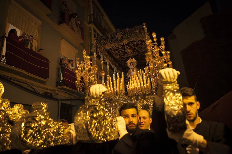 Fotos de los desfiles de Santa Cruz, Cena, Viñeros, Mena, Misericordia, Zamarrilla, Esperanza y Vera Cruz