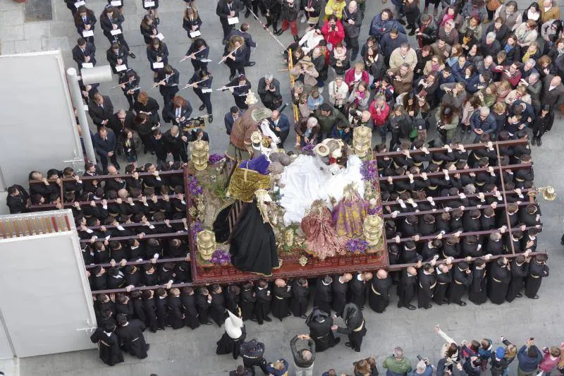 Fotos de los desfiles de Dolores de San Juan, Monte Calvario, Descendimiento, Santo Traslado, Amor y Caridad, Piedad, Sepulcro y Servitas