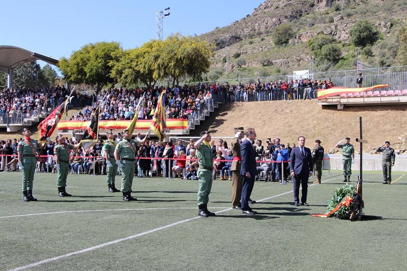 El municipio participa en un acto civil presidido por la Brigada Paracaidista y representantes del Ejército