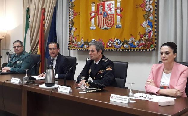 Asistentes al balance de la seguridad en la Semana Santa de Málaga 2018. 