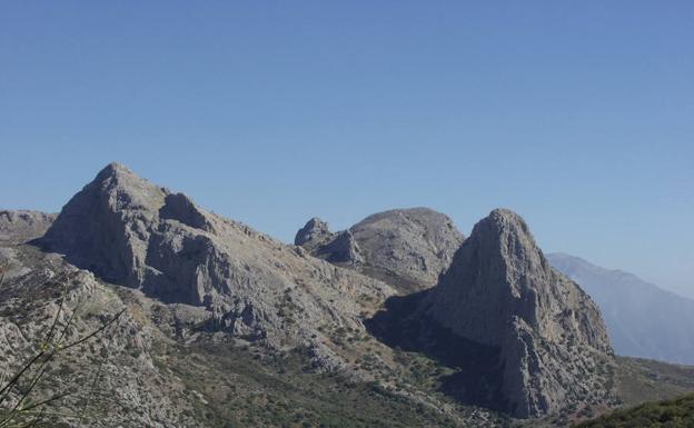 Conjunto de los tajos del término municipal de Alfarnatejo.
