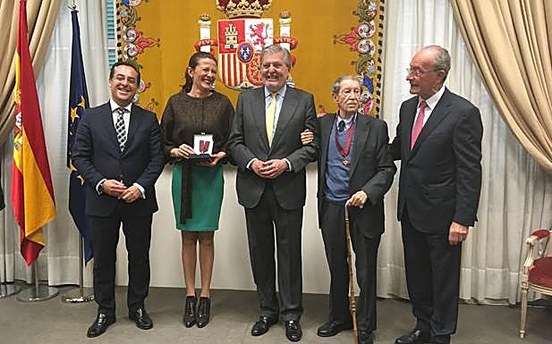 Manuel Alcántara y Antonio Garrido reciben la encomienda de Alfonso X
