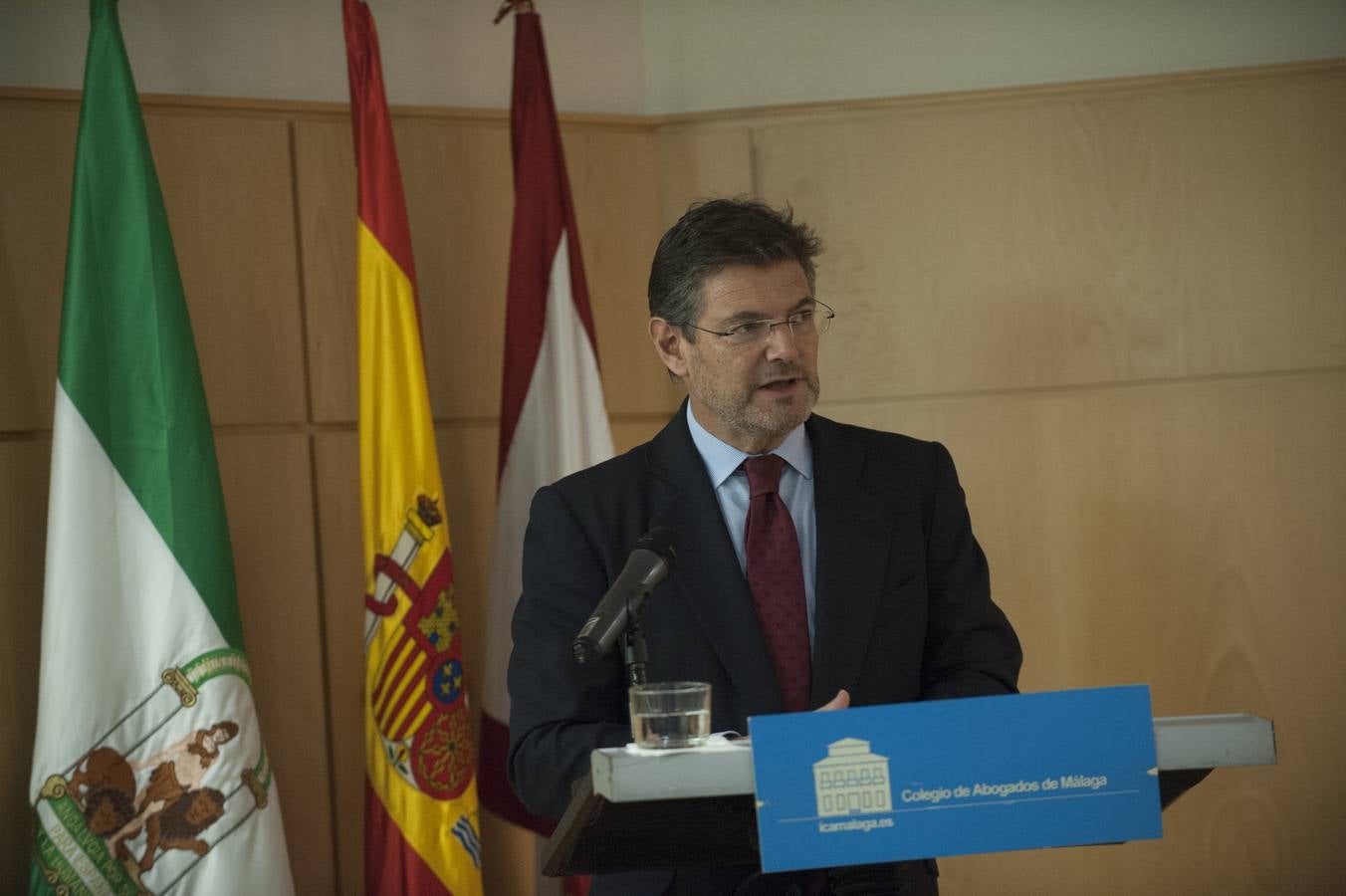 El Colegio de Abogados de Málaga ha sido el escenario que ha acogido una gran fiesta de la Justicia, presidido por el ministro Rafael Catalá