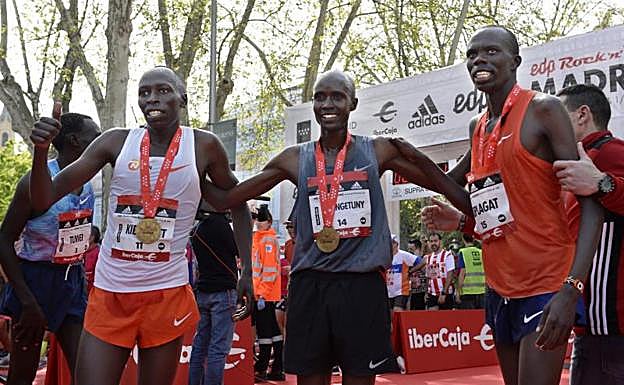 Primer, segundo y tercer clasificado del Maratón de Madrid