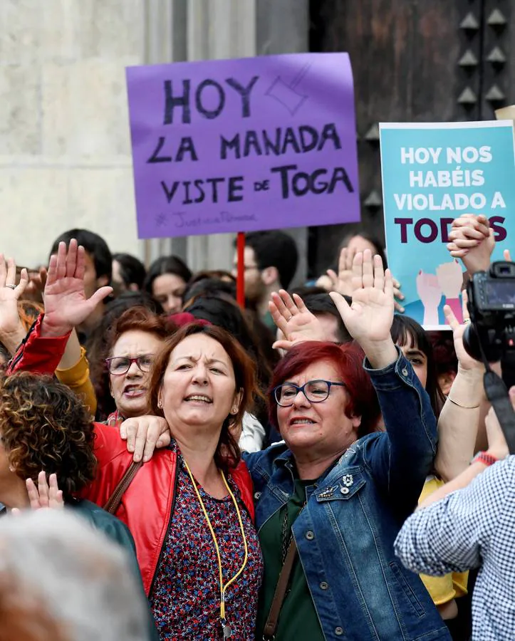 Colectivos y asociaciones feministas impulsan protestas en ciudades de toda España