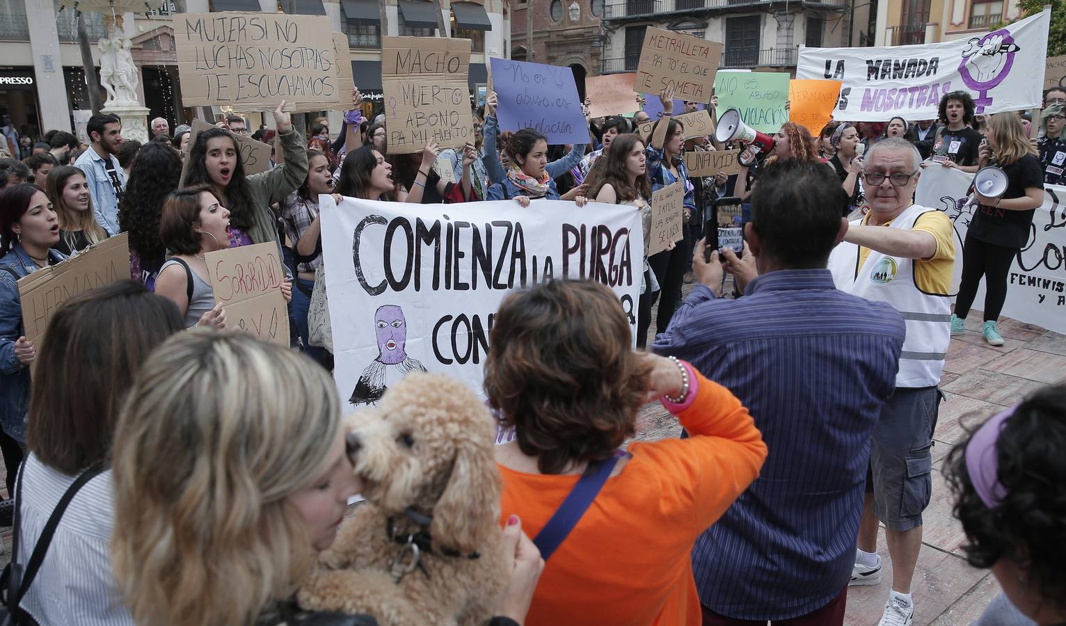 Colectivos y asociaciones feministas impulsan protestas en ciudades de toda España