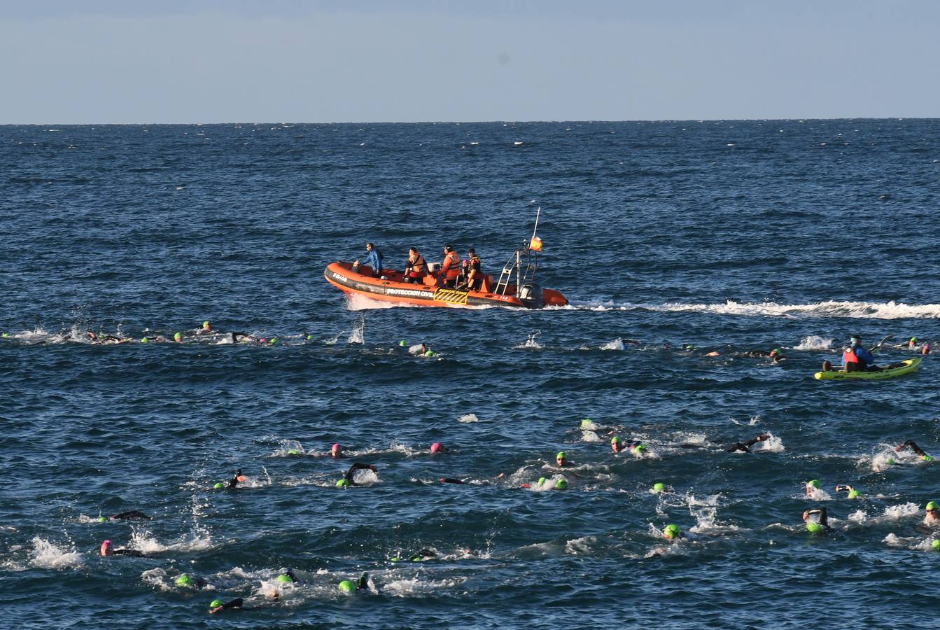 El británico David McNamee ha conquistado el primer Ironman 70.3 Marbella que abre el calendario europeo de la especialidad. En total había 2.500 inscritos