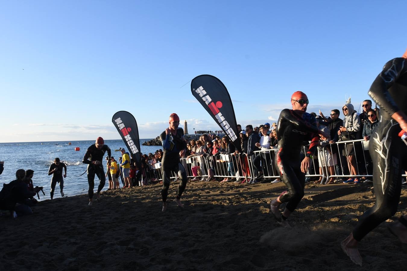 El británico ha conquistado el primer Ironman 70.3 Marbella que abre el calendario europeo de la especialidad. En total había 2.500 inscritos