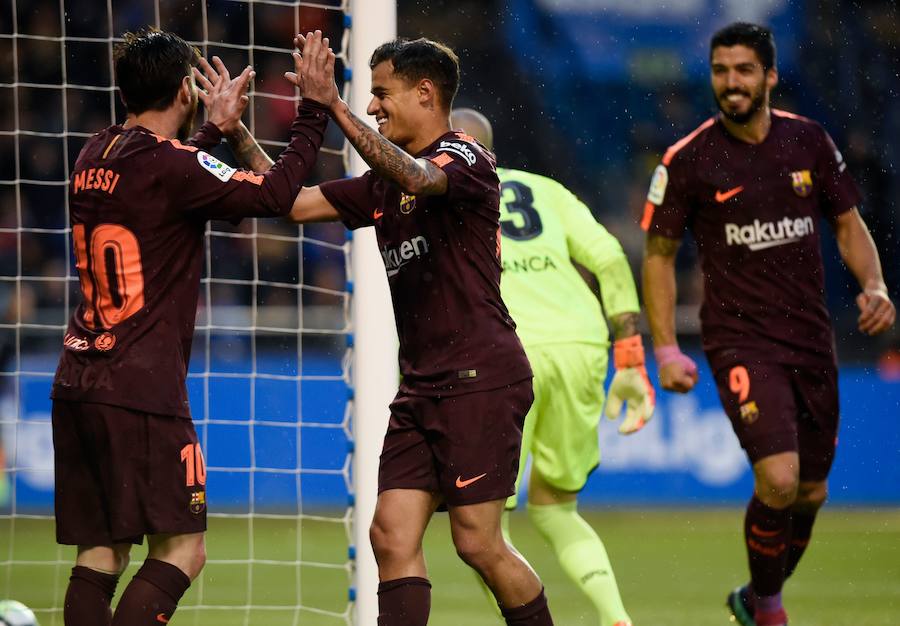 Riazor asiste a la más que probable fiesta de campeón de Liga del Barcelona, que de ganar al Deportivo se aseguraría el entorchado nacional.