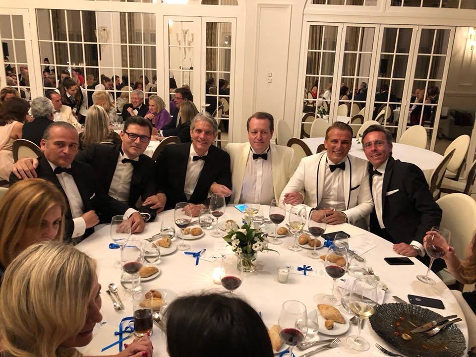 Miguel Rueda, Manuel Toledo, Luis Fernández y amigos en la cena.