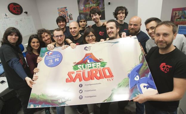 El equipo de Fraxel Games que ha desarrollado el videojuego 'Super Saurio Fly' 