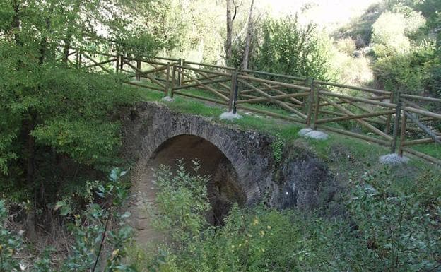 Puente del Arroyo Bebedero.