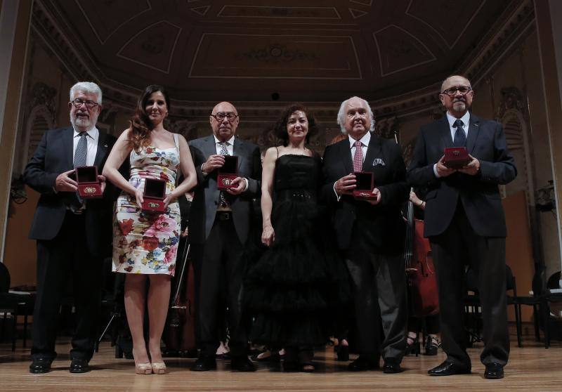 El Ateneo premia el compromiso con la cultura de García Abril, Diana Navarro, Diego Rodríguez Vargas y Francisco Peralto Vicario