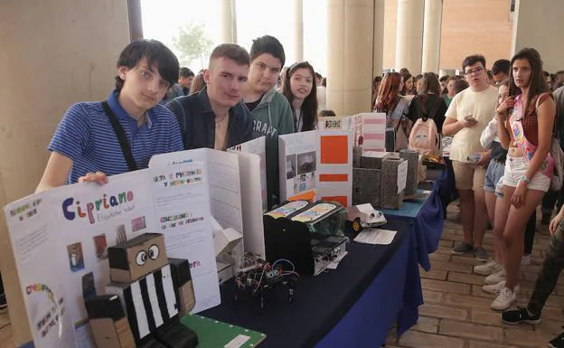 La escuela de Informática de la Universidad de Málaga acoge la Feria Andaluza de Tecnología