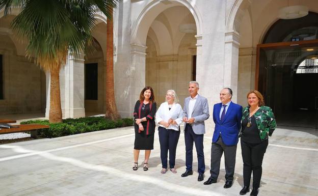 El Museo de Málaga salda (a medias) su deuda con Berrocal