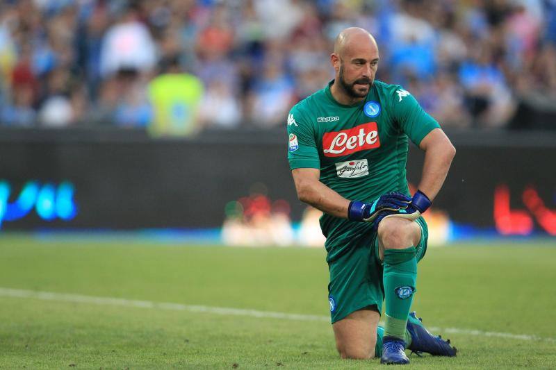 Pepe Reina, durante un partido con el Nápoles esta temporada.