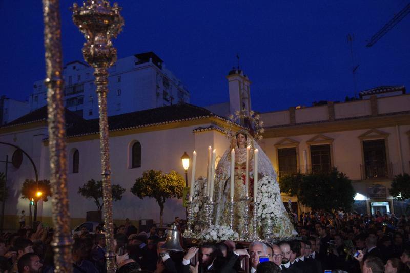 El barrio de la Victoria se vuelca con el desfile de la imagen