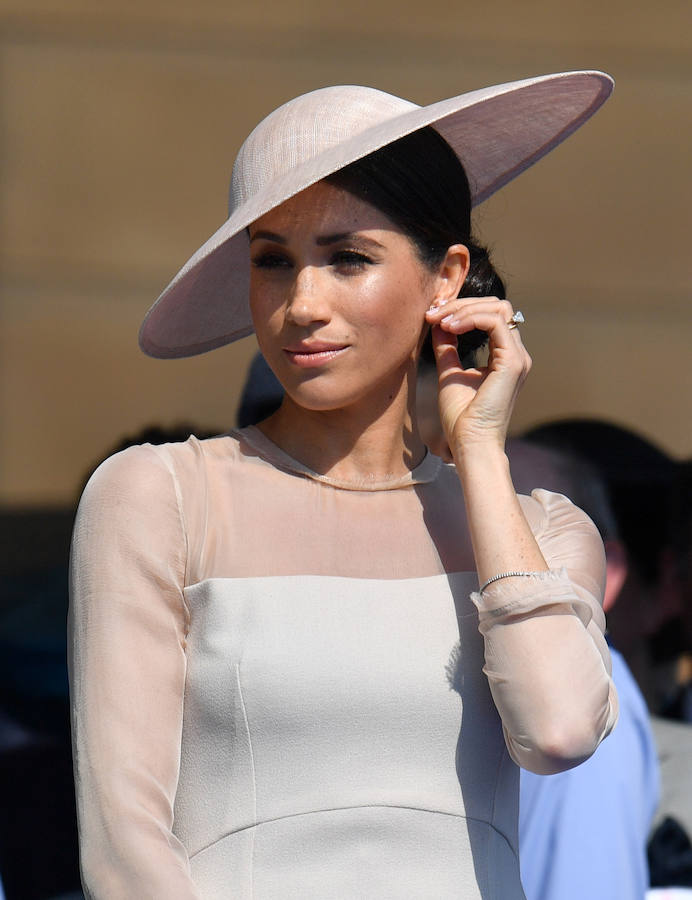 Solo tres días después de su boda, Meghan Markle ha debutado como duquesa de Sussex junto a su marido, su suegro y Camilla Parker Bowles.