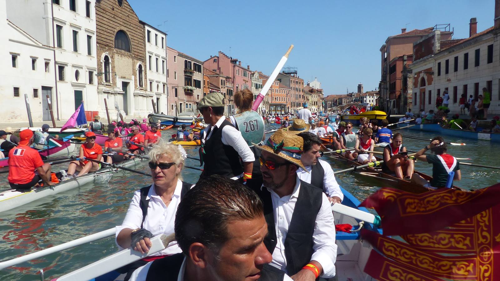 Dos jábegas (una de El Palo y otra de Pedregalejo) y una chalana participaron en la 44.ª Vogalonga de Venecia, una prueba no competitiva en la que participan miles de barcos llegados desde distintos puntos del mundo. Por primera vez participaron jábegas malagueñas.