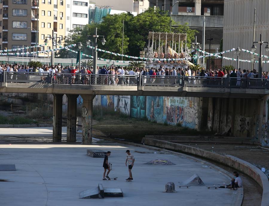 Los recorridos procesionales de las Vírgenes de la Victoria, Soledad de Mena, Dolores del Puente, Carmen de El Perchel, Rocío, María Auxiliadora, Amargura (Zamarrilla), Trinidad, Esperanza y Dolores de la Expiración
