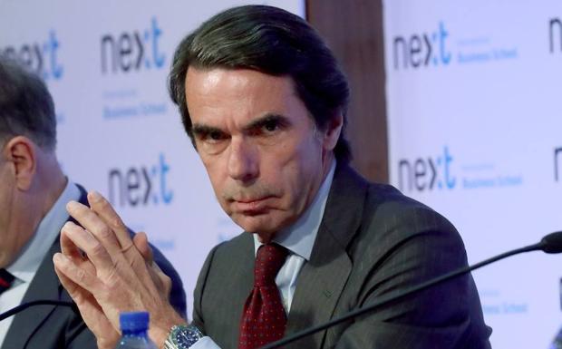 El expresidente del Gobierno José María Aznar, durante la presentación del libro 'No hay ala oeste en la Moncloa'. 