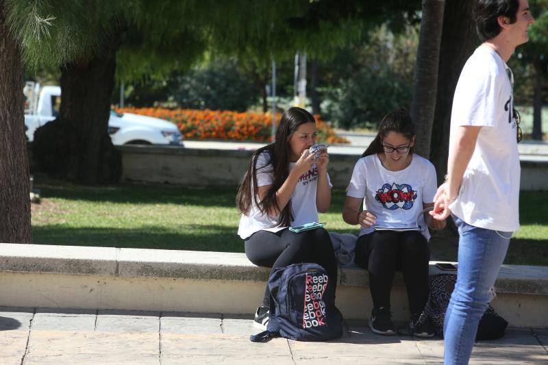 Casi 7.400 estudiantes realizan entre hoy y el jueves las pruebas de acceso y admisión a la universidad 