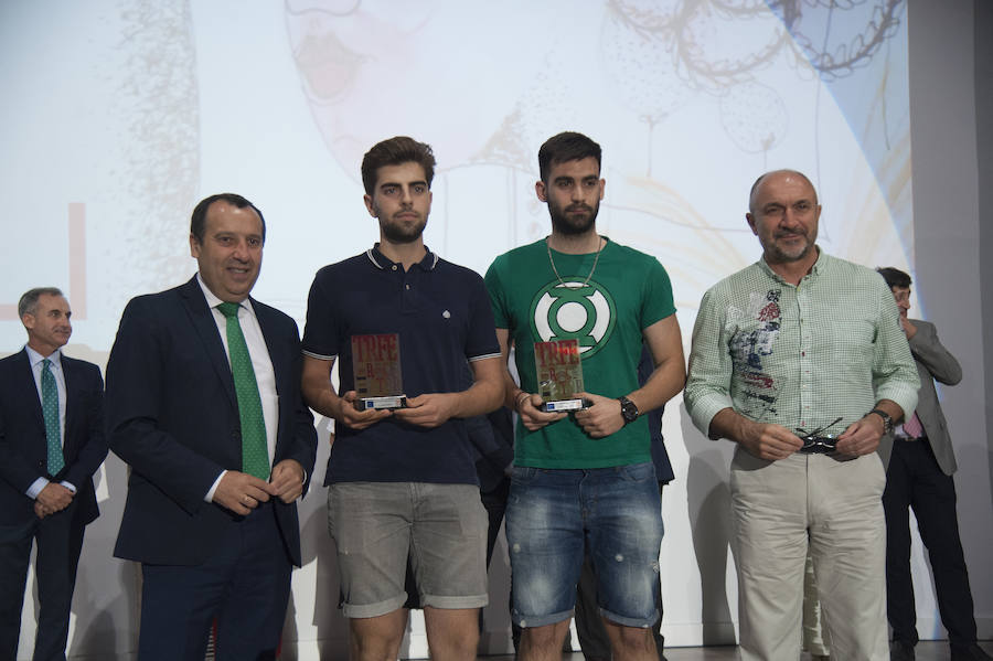 La Universidad premia al UMA Antequera y al Málaga femenino, entre otros, y recuerda a la figura de Carlos Serra