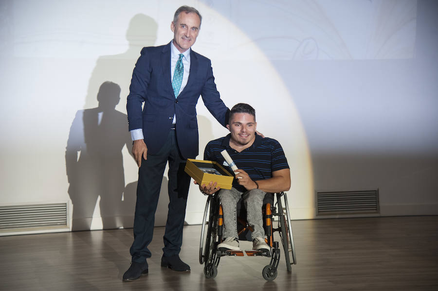 La Universidad premia al UMA Antequera y al Málaga femenino, entre otros, y recuerda a la figura de Carlos Serra