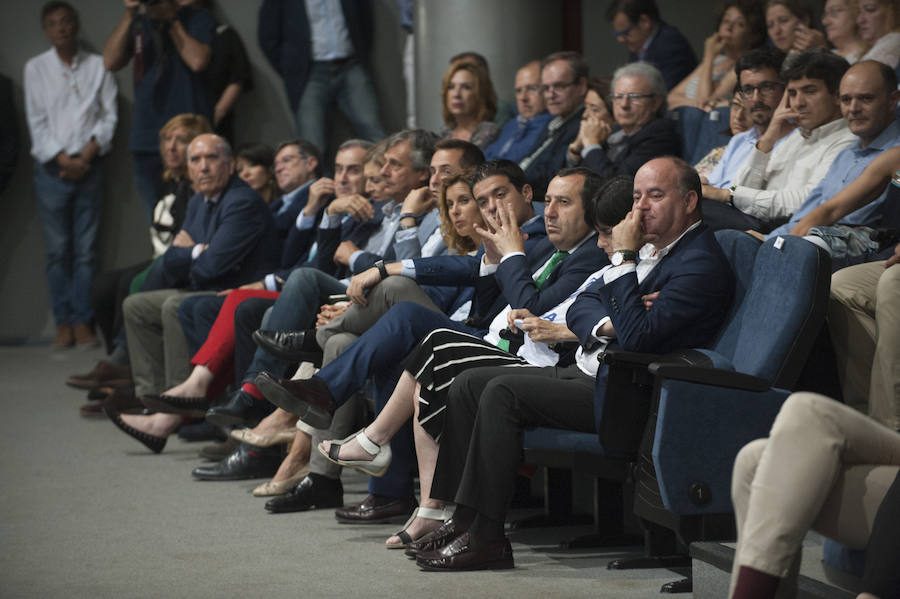 La Universidad premia al UMA Antequera y al Málaga femenino, entre otros, y recuerda a la figura de Carlos Serra