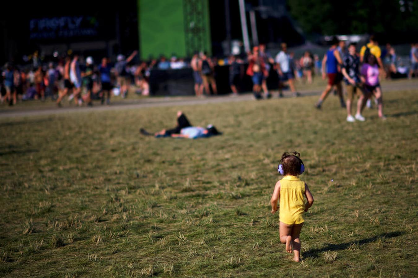 El Firefly Music es un festival de música multigénero que se celebra en Dover, Estados Unidos. Todos los años desde 2012 reúne un cartel que incluye los nombres más importantes de la música, por lo que está considerado como uno de los mejores de Norteamérica. Se celebra en el idílico bosque de Delaware y, según algunos, es mucho más que un típico festival de música, puede decirse que es una verdadera ciudad temporal donde se celebran varias disciplinas artísticas y pueden encontrarse además mercados y hasta su propia fábrica de cerveza. Este año se ha celebrado la séptima edición, que concluyó el domingo.