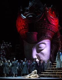 Imagen secundaria 2 - Representación de 'Otello'. Rueda de prensa de presentación de la temporada lírica. Obra 'Turandot'.