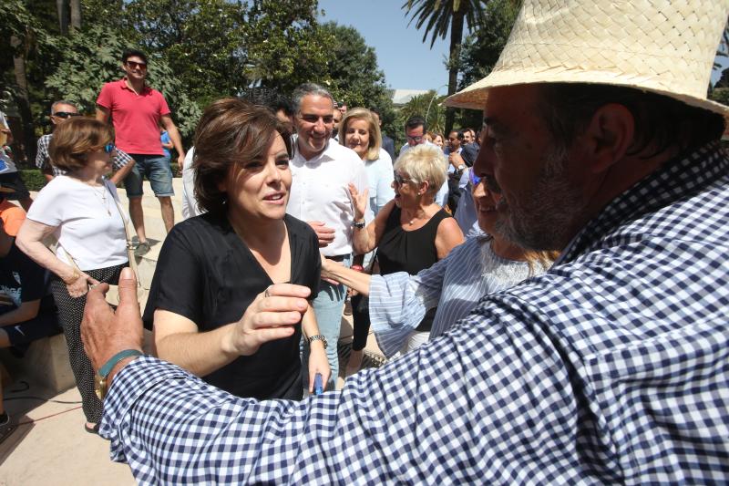 La aspirante a presidir a los populares abre en Málaga su campaña acompañada por los presidentes del partido en Málaga, Sevilla, Córdoba y Huelva y el líder andaluz, Juanma Moreno