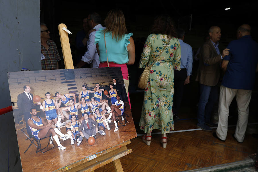 Aficionados,técnicos, directivos y jugadores se reunieron en el colegio de calle La Victoria para celebrar la efeméride