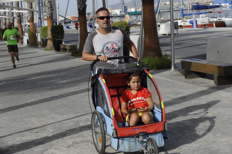 Bajo el lema 'Corre, anda, por un turno de oficio digno', más de 400 personas han participado este sábado 7 de julio en la carrera popular