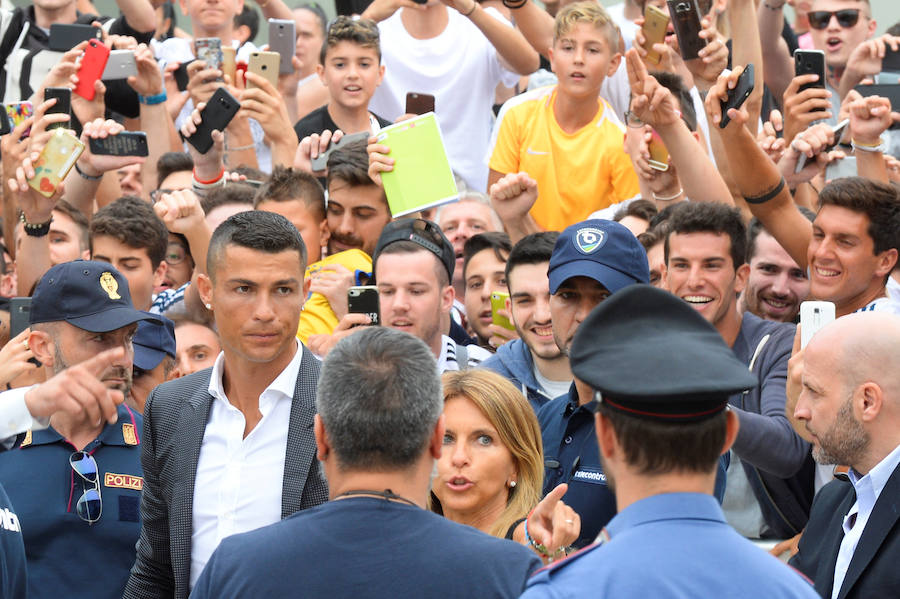 El luso desata la locura entre la afición de la Juventus, que le pide la conquista de la Champions.