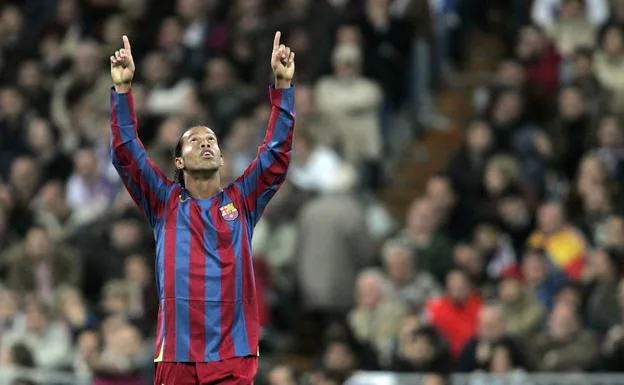 Ronaldinho logró salir ovacionado del Santiago Bernabéu cuando militaba en el Barça. 