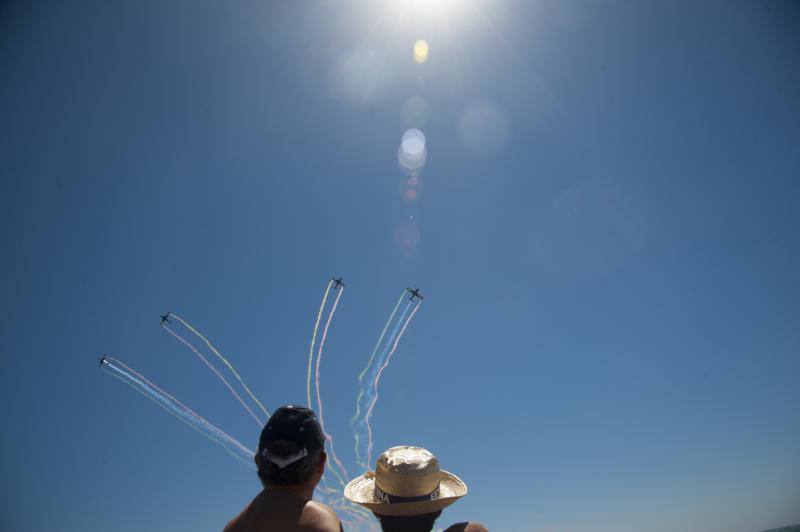 Torre del Mar acoge este festival aéreo internacional con 40 aeronaves de cuatro países diferentes 