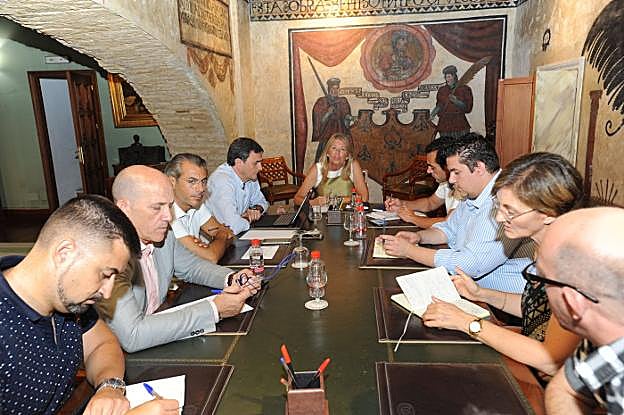 Un momento de la reunión celebrada ayer. 