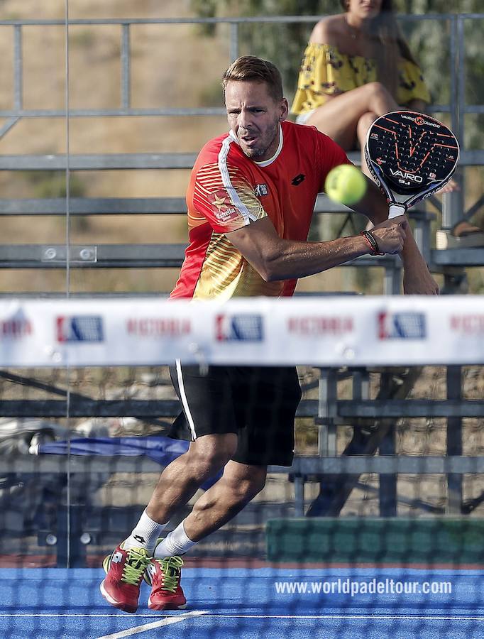 Recopilatorio de imágenes de los cruces de la ronda de dieciseisavos de final de Cervezas Victoria Open Mijas correspondiente al World Padel Tour.