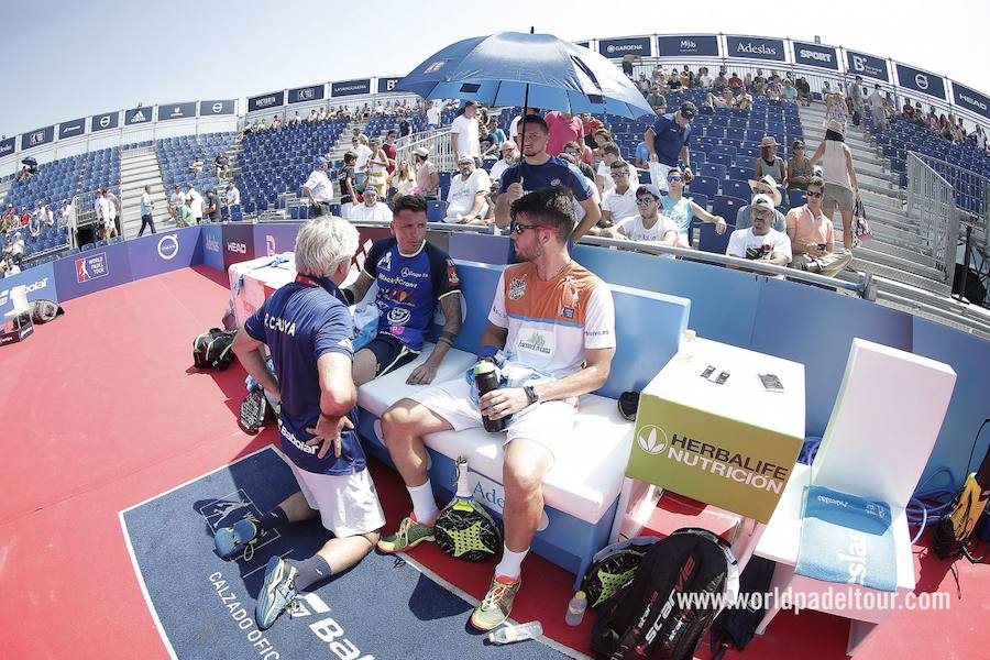 Recopilatorio de imágenes de los cruces de la ronda de dieciseisavos de final de Cervezas Victoria Open Mijas correspondiente al World Padel Tour.