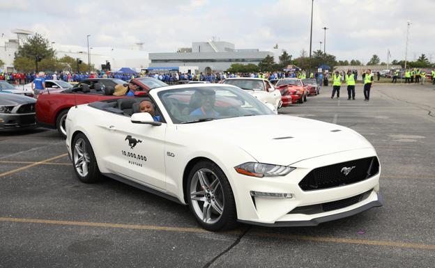 Ford fabrica diez millones de Mustang