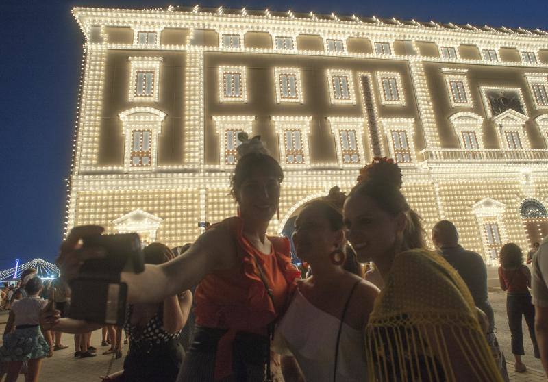 Fotos: Todas la imágenes del primer sábado de la Feria de Málaga 2018