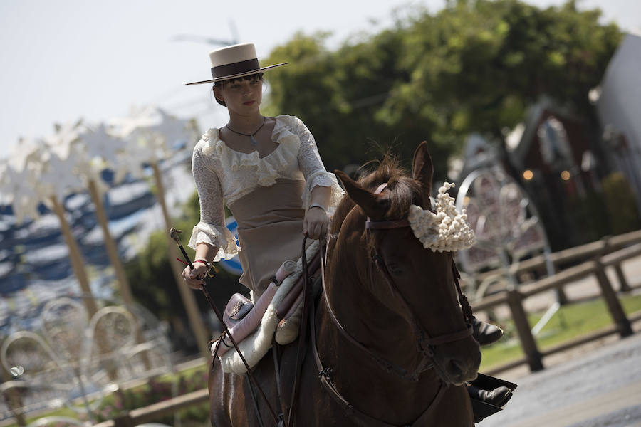 Fotos: Las mejores imágenes del primer domingo de la Feria de Málaga 2018