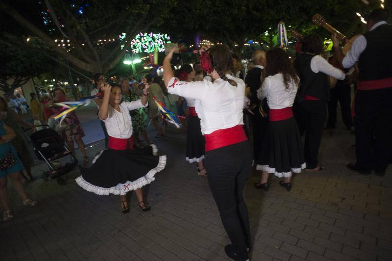 Las mejores imágenes de la tercera jornada de fiesta en la capital: la noche, en el Cortijo de Torres