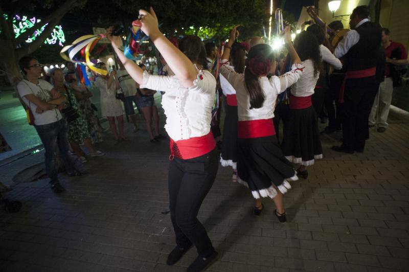 Las mejores imágenes de la tercera jornada de fiesta en la capital: la noche, en el Cortijo de Torres