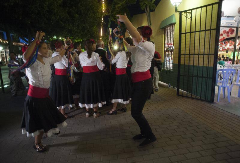 Las mejores imágenes de la tercera jornada de fiesta en la capital: la noche, en el Cortijo de Torres