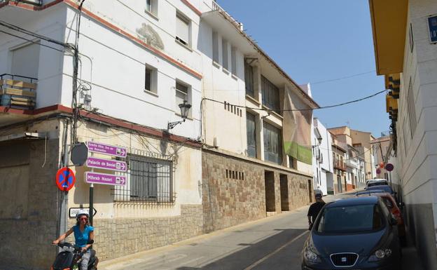 El inmueble, situado en pleno centro de la capital de la Axarquía, fue adquirido por el Ayuntamiento en 2015 por casi 500.000 euros.